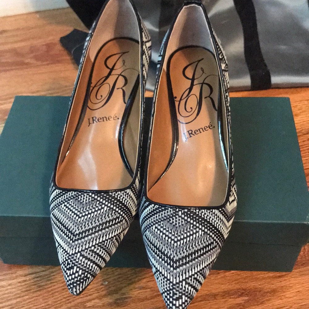 Women’s pumps